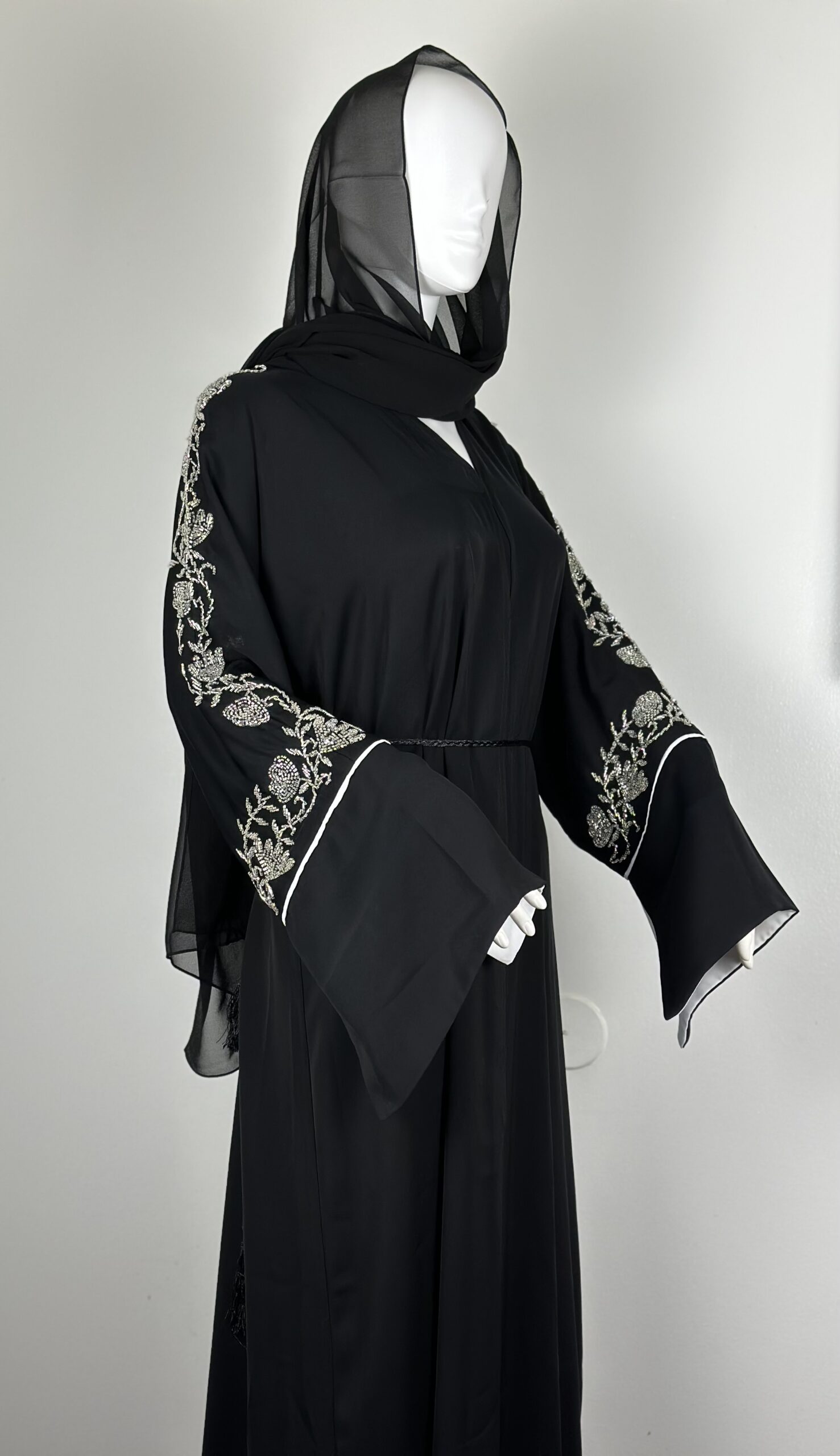 ZARA ABAYA IN BLACK – jens abayas